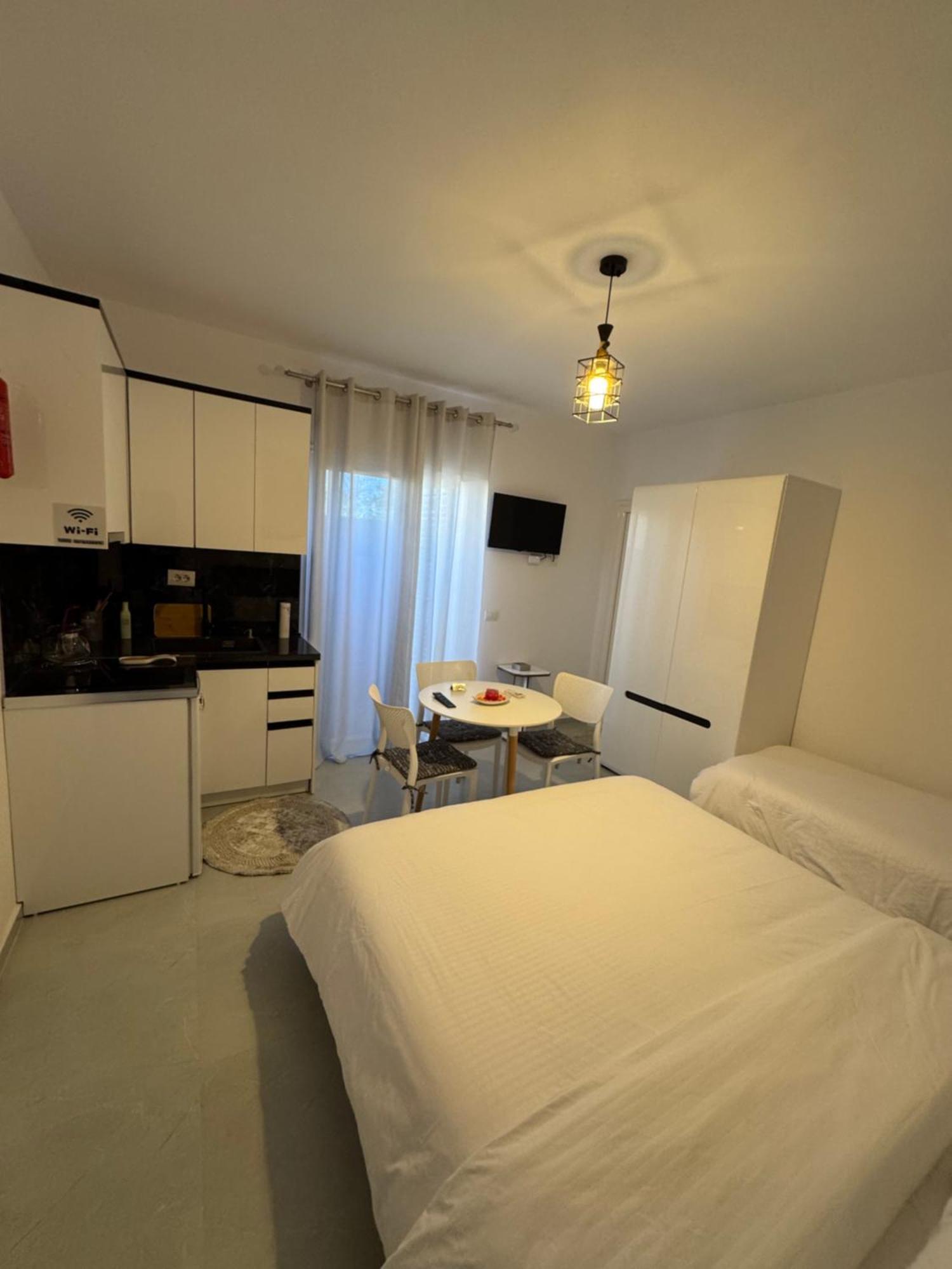 Private Villa Aras 2 - Luxury & Elegance Apartments Vlorë エクステリア 写真