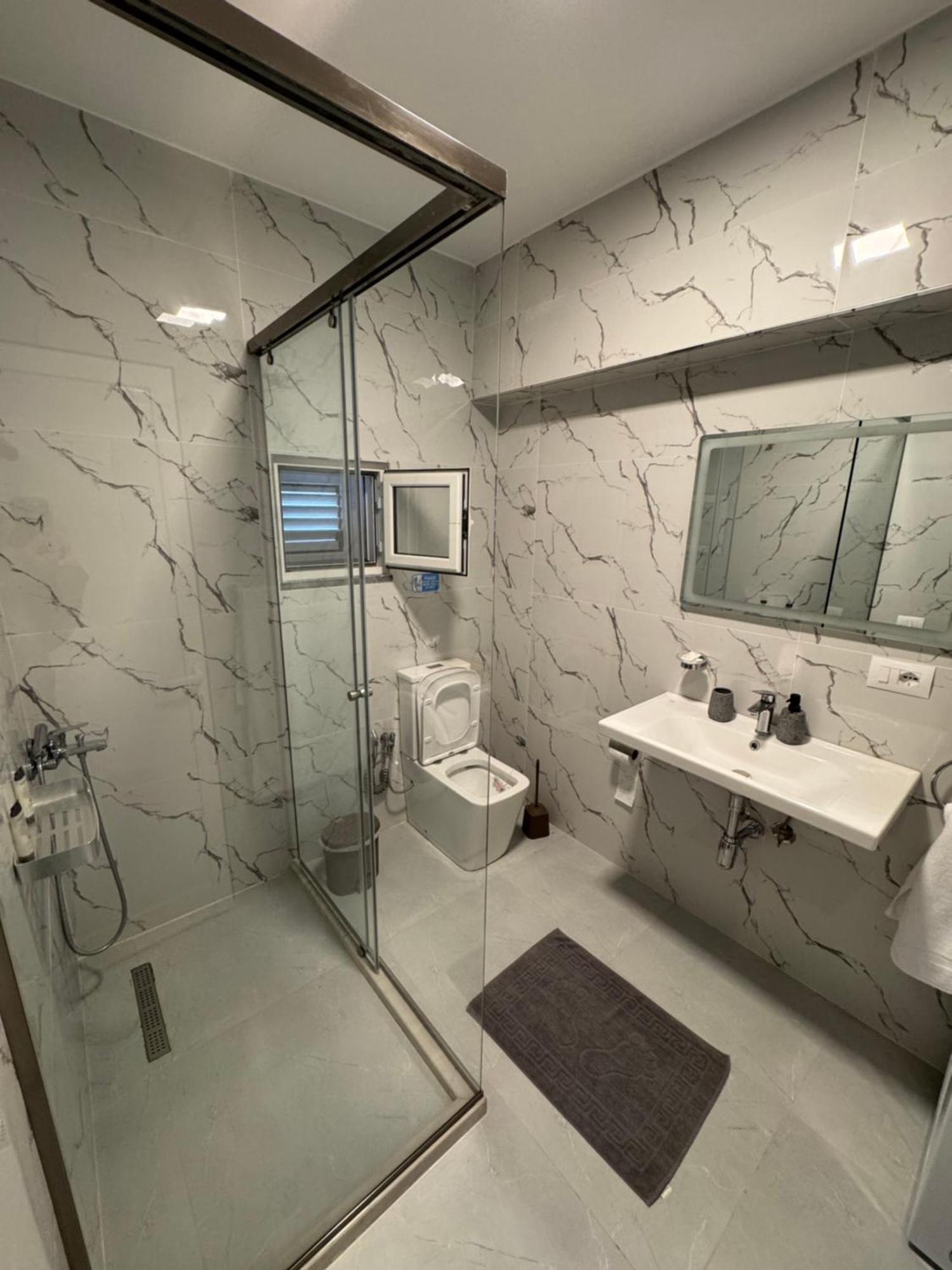 Private Villa Aras 2 - Luxury & Elegance Apartments Vlorë エクステリア 写真