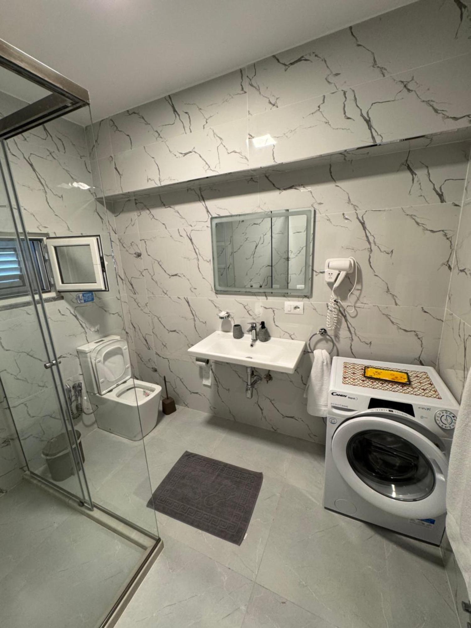 Private Villa Aras 2 - Luxury & Elegance Apartments Vlorë エクステリア 写真